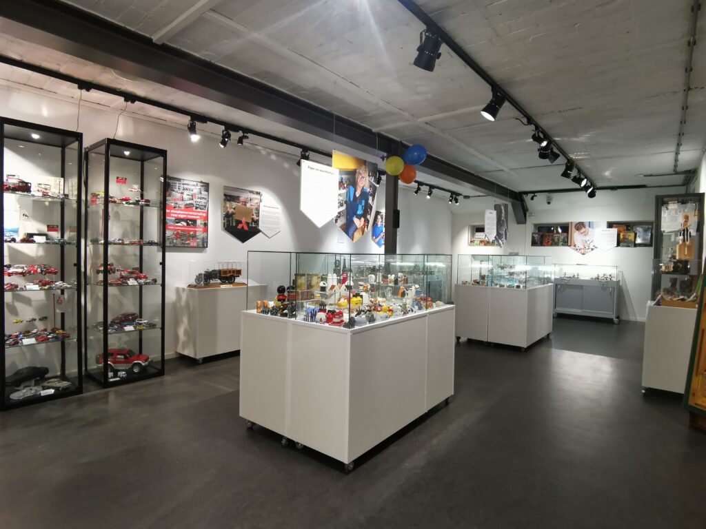 Raumeinrichtung "Iedereen verzamelt"